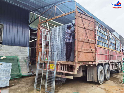 家禽養殖護欄網,裝車發往廣西貴港